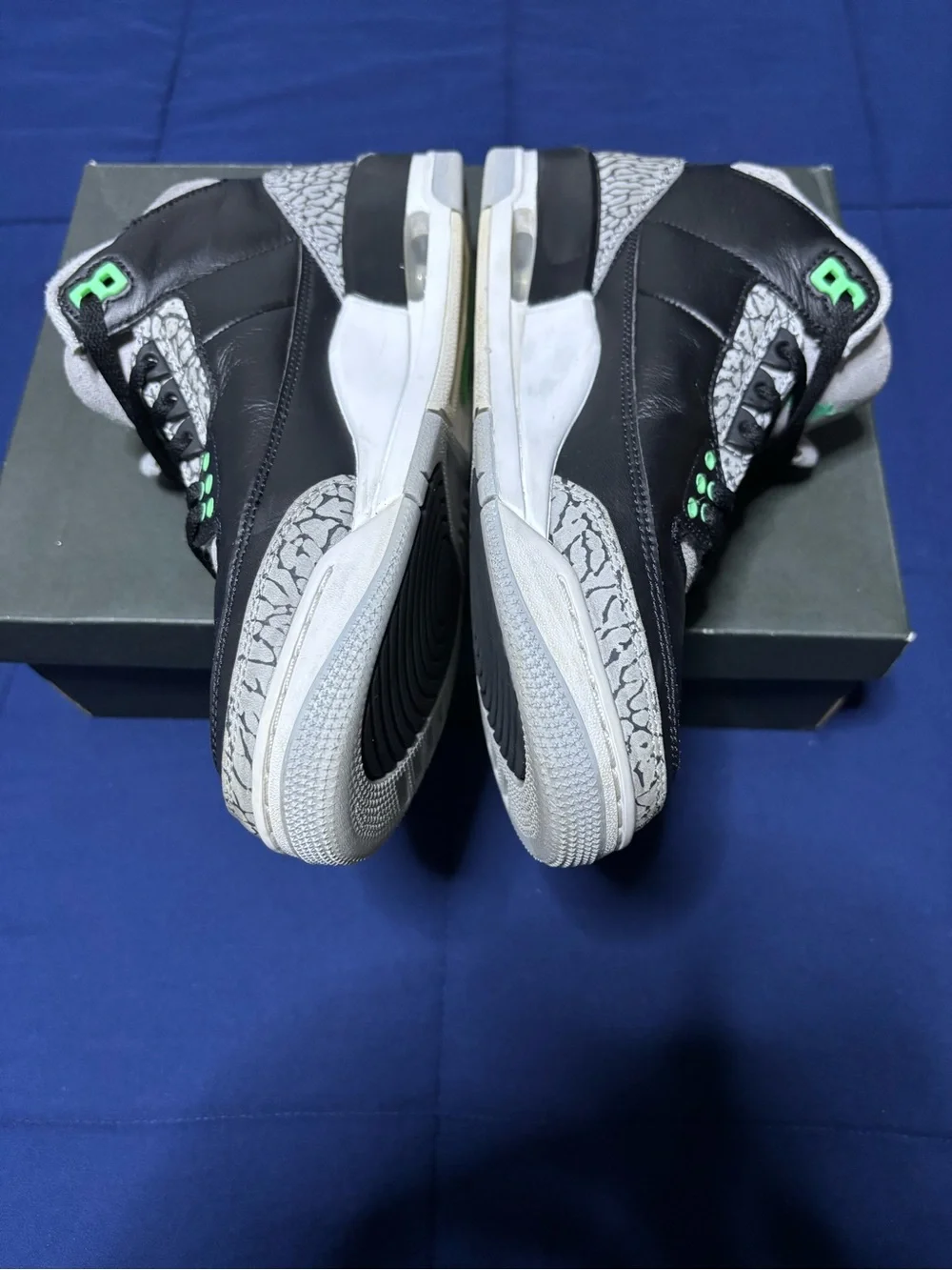 Jordan 3 Retro Green Glow 2024 Size 8.5
